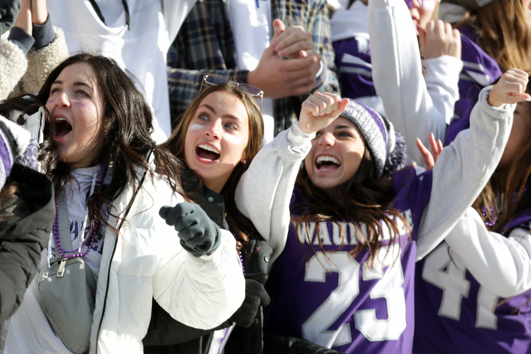 111921_Waunakeefootball_12-11192021174855